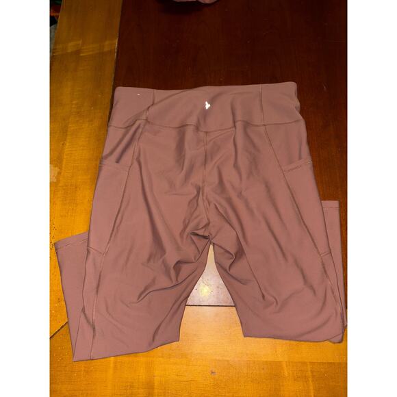 High Waisted PowerSoft Crop Pocket Leggings XL - Picture 3 of 4